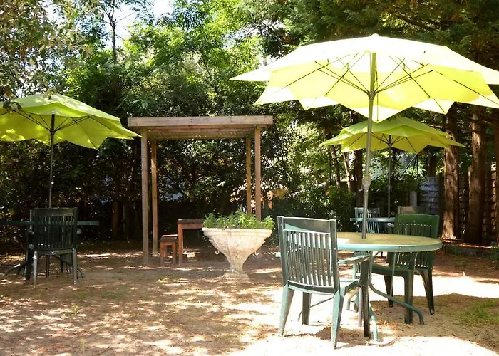 Hostellerie Du Bois 2*